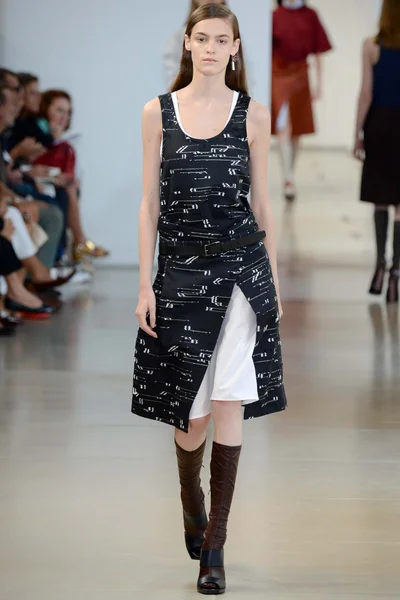 Look 19